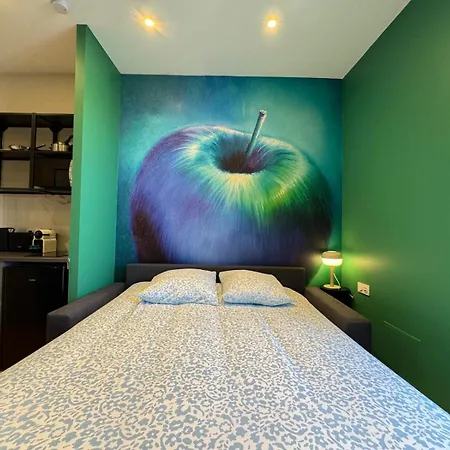 Apple - Lyon * Vénissieux